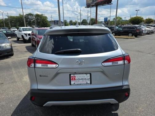 2024 Toyota Corolla Cross LE