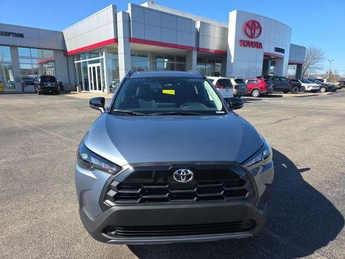 2026 Toyota Corolla Cross LE