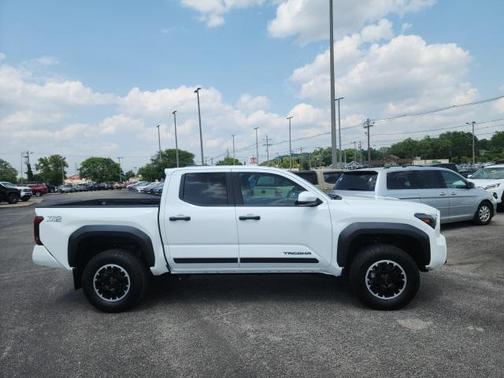 2024 Toyota Tacoma TRD Off Road