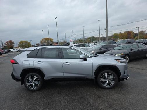 2025 Toyota RAV4 Hybrid SE