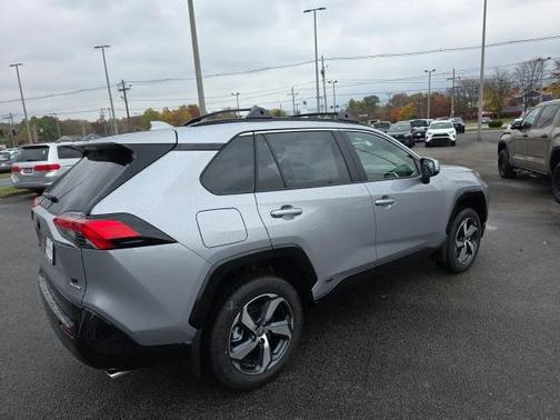 2025 Toyota RAV4 Hybrid SE