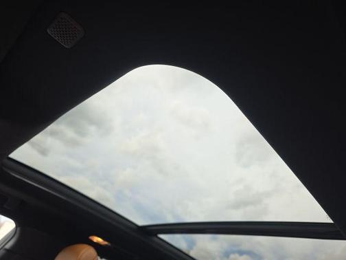 2020 Toyota Highlander Hybrid Platinum