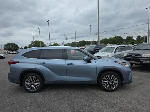 2021 Toyota Highlander Platinum