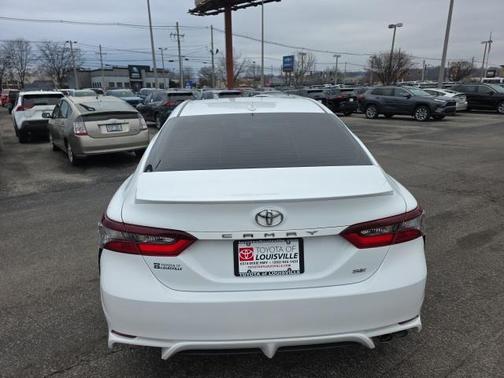 2024 Toyota Camry SE