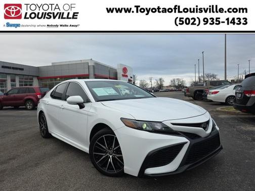 2024 Toyota Camry SE