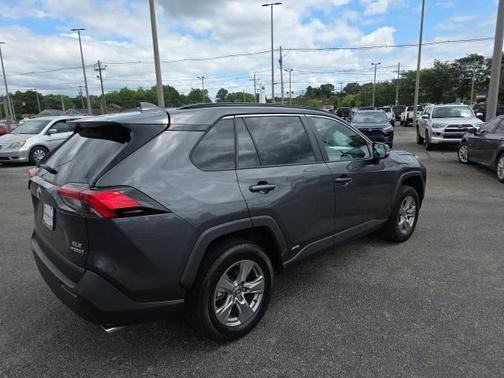 2023 Toyota RAV4 Hybrid XLE