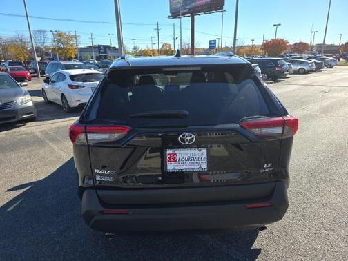 2025 Toyota RAV4 Hybrid LE