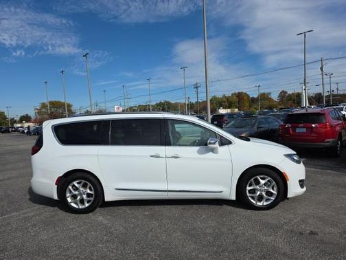 2020 Chrysler Pacifica Limited