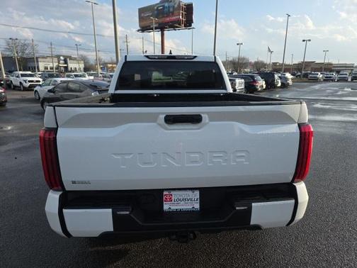 2022 Toyota Tundra SR5