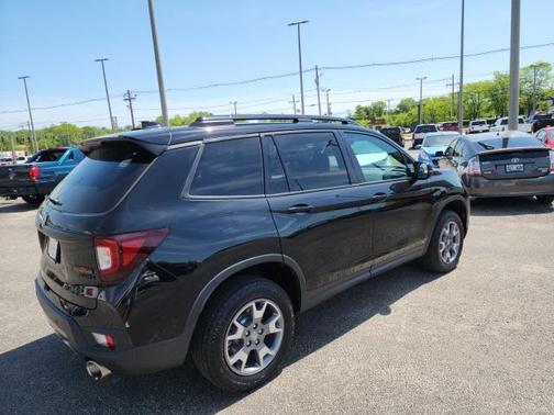2023 Honda Passport AWD TrailSport