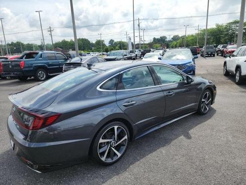 2022 Hyundai SONATA SEL Plus