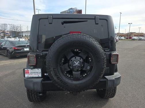 2016 Jeep Wrangler Unlimited Sahara