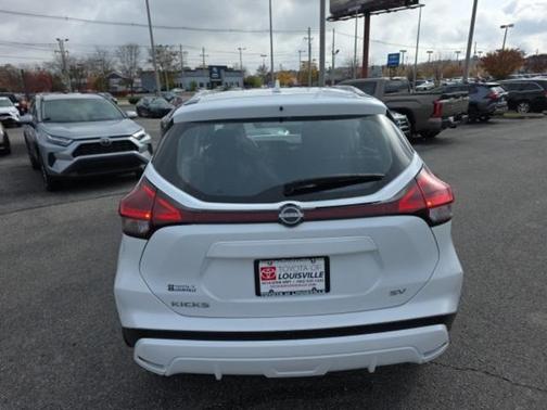 2024 Nissan Kicks SV