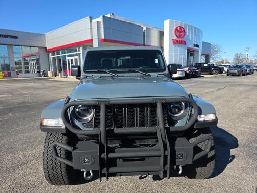 2024 Jeep Gladiator Nighthawk
