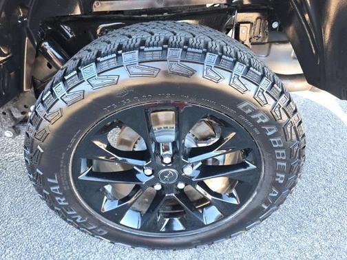 2024 Jeep Gladiator Nighthawk