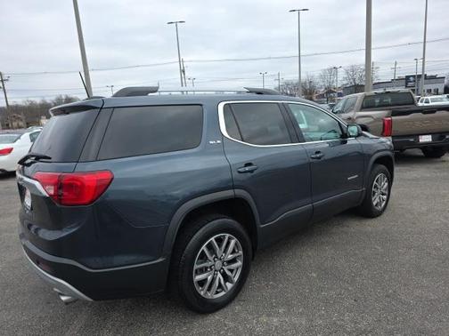 2019 GMC Acadia SLE-2