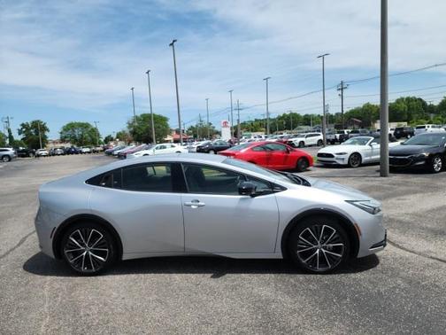 2024 Toyota Prius XLE