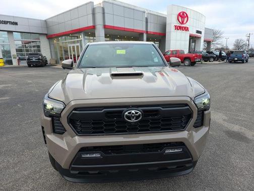 2026 Toyota Tacoma Hybrid TRD Sport