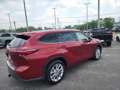 2022 Toyota Highlander Limited