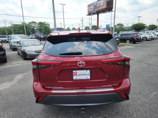 2022 Toyota Highlander Limited