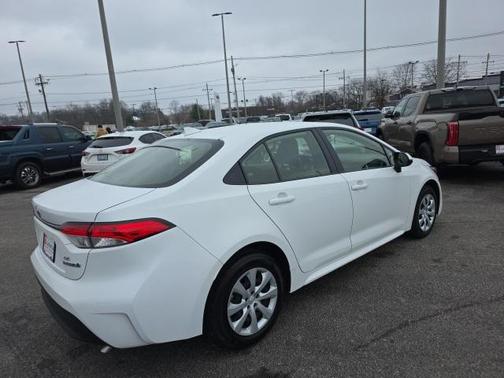 2024 Toyota Corolla Hybrid LE