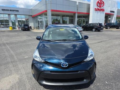 2017 Toyota Prius v Three