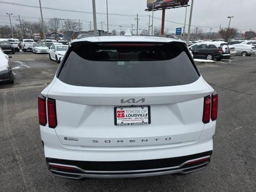 2022 Kia Sorento SX