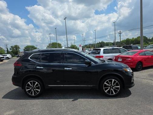 2020 Nissan Rogue SL