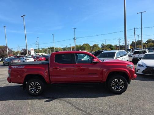 2022 Toyota Tacoma TRD Sport