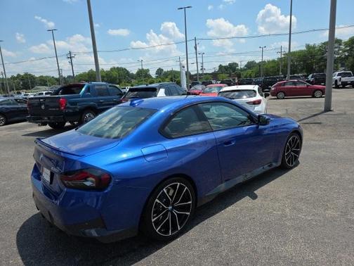 2022 BMW 230 i