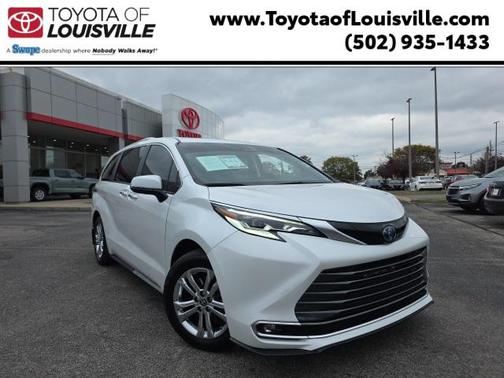 2023 Toyota Sienna Platinum 7 Passenger