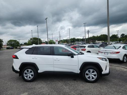2022 Toyota RAV4 LE