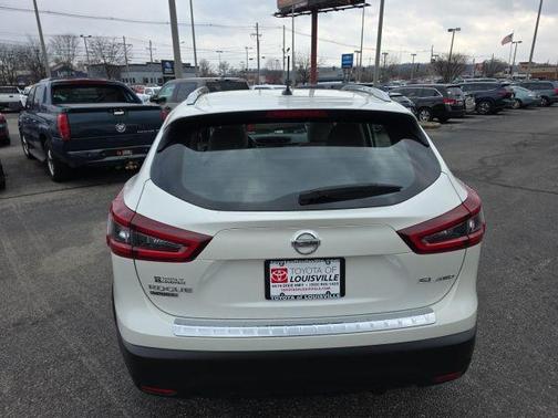 2022 Nissan Rogue Sport SL