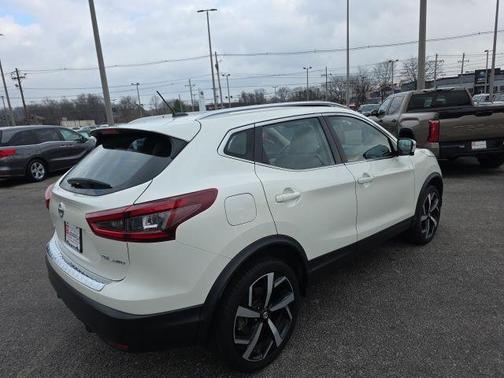 2022 Nissan Rogue Sport SL