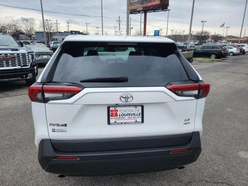 2024 Toyota RAV4 LE