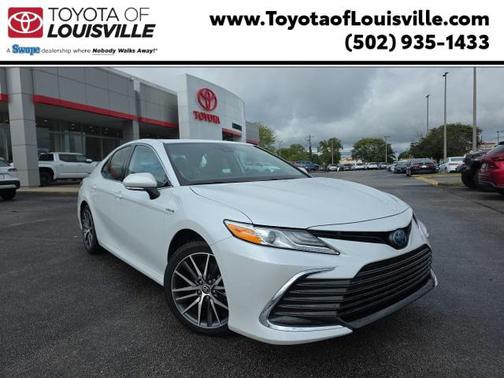 2021 Toyota Camry Hybrid XLE
