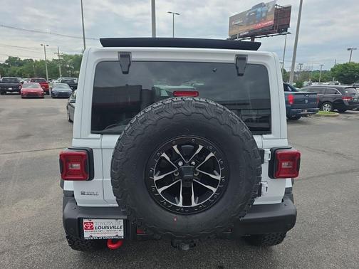 Bright White Clearcoat 2026 Jeep Wrangler Rubicon