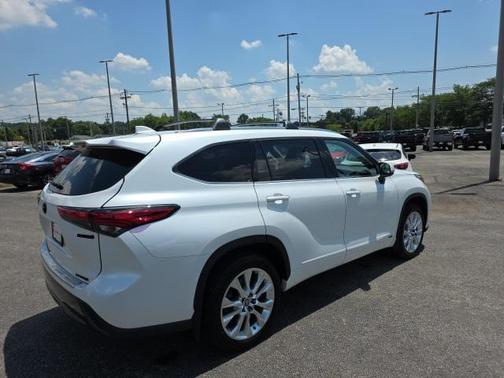 2022 Toyota Highlander Hybrid Limited