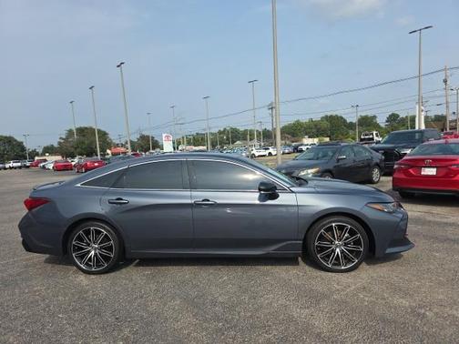 2019 Toyota Avalon Touring