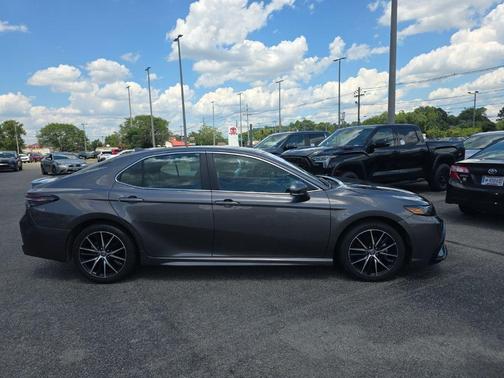 Predawn Gray Mica 2024 Toyota Camry SE