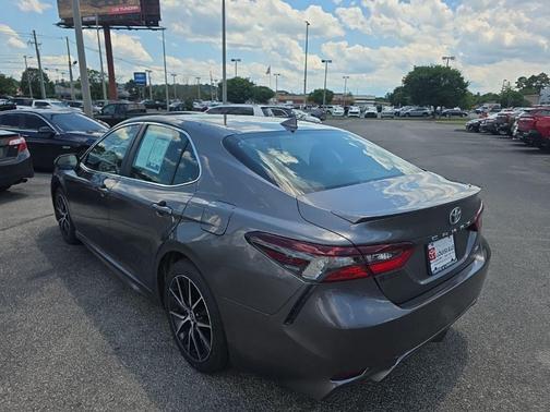 Predawn Gray Mica 2024 Toyota Camry SE