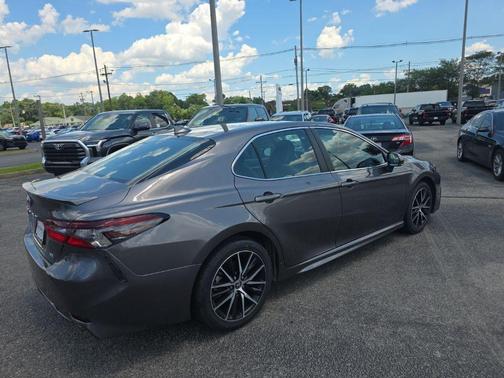Predawn Gray Mica 2024 Toyota Camry SE