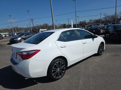 2015 Toyota Corolla S Plus