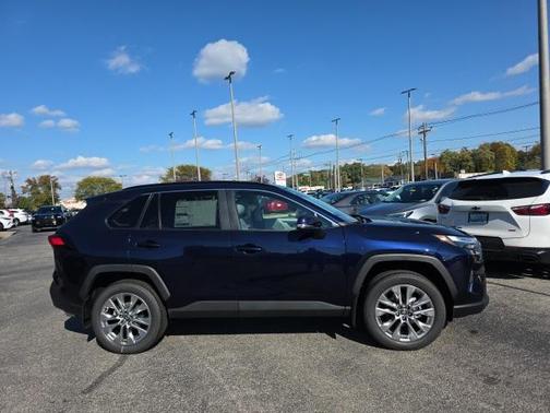 2025 Toyota RAV4 XLE Premium