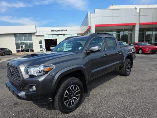2022 Toyota Tacoma TRD Sport