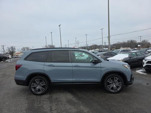 2022 Honda Pilot AWD Sport