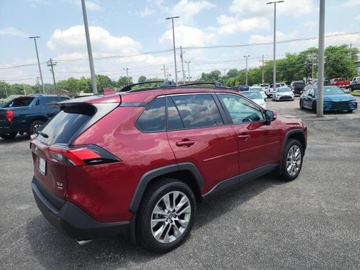 2023 Toyota RAV4 XLE Premium
