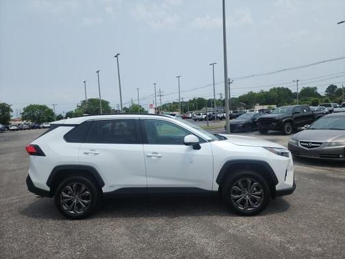 2024 Toyota RAV4 Hybrid XLE Premium