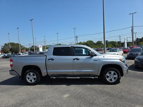 2019 Toyota Tundra SR5