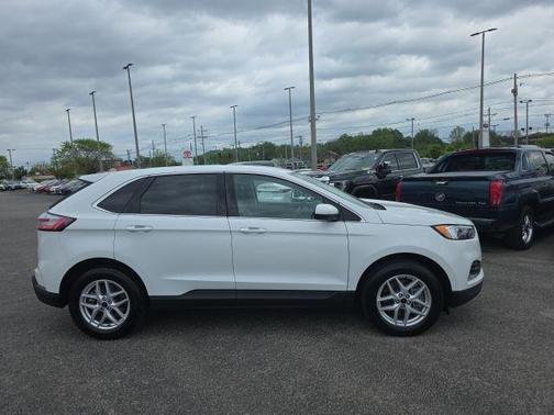 Oxford White 2024 Ford Edge SEL